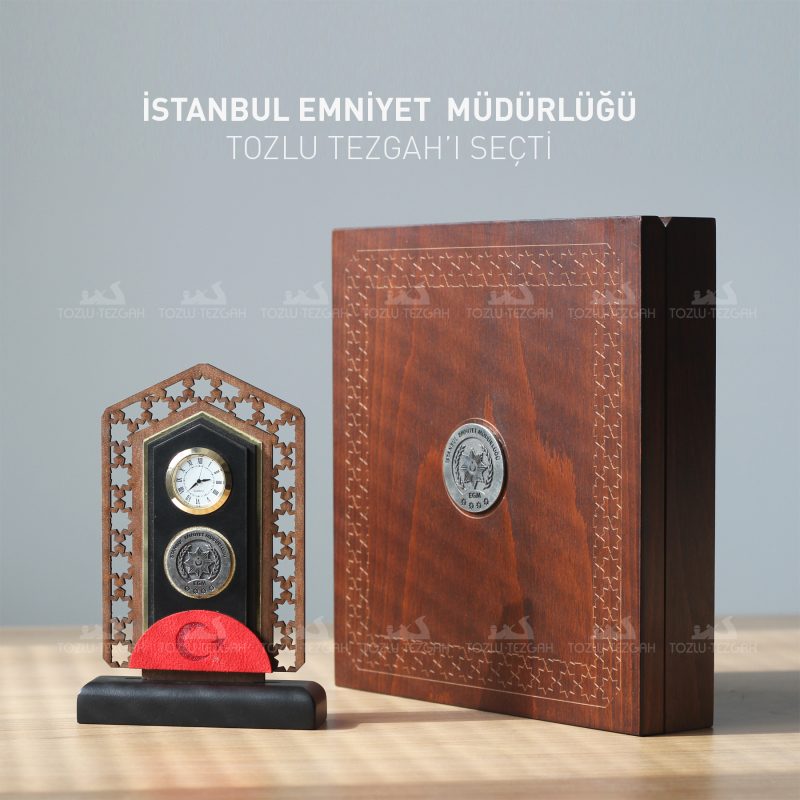 İstanbul Emniyet Müdürlüğü ahşap kutuda Tozlu Tezgah’ı seçti
